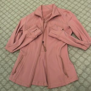 The cutest define jacket. Worn maybe once.